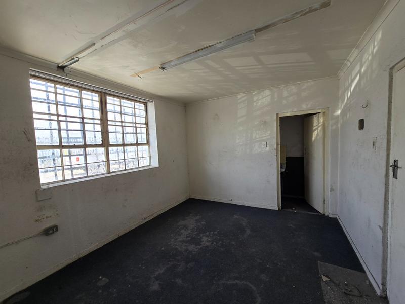 To Let commercial Property for Rent in Parow East Western Cape